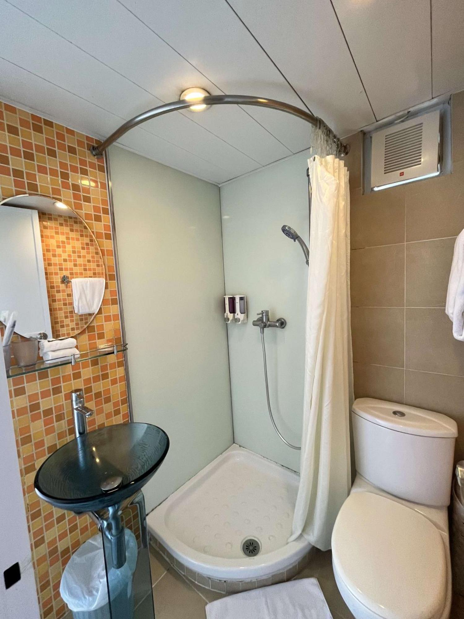 B & B Cheung Chau Гонконг Экстерьер фото